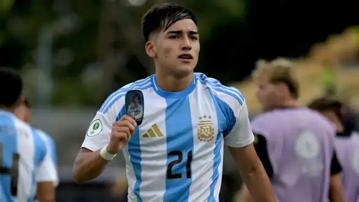 Genç yıldız Trabzonspor’un 10 Milyon Euroluk teklifini açıkladı! “Teklif 100’de 100…”