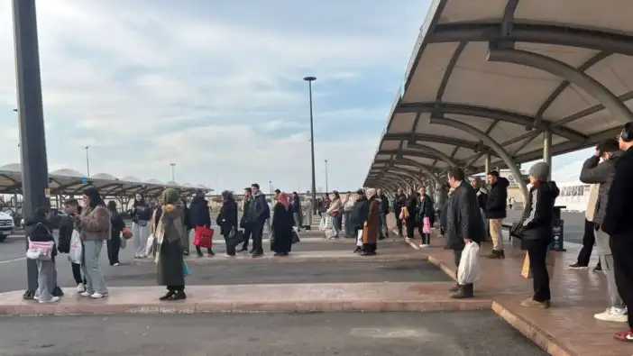 Trabzon’da bayram hareketliliği: İftar saatine yetişemeyenler oldu