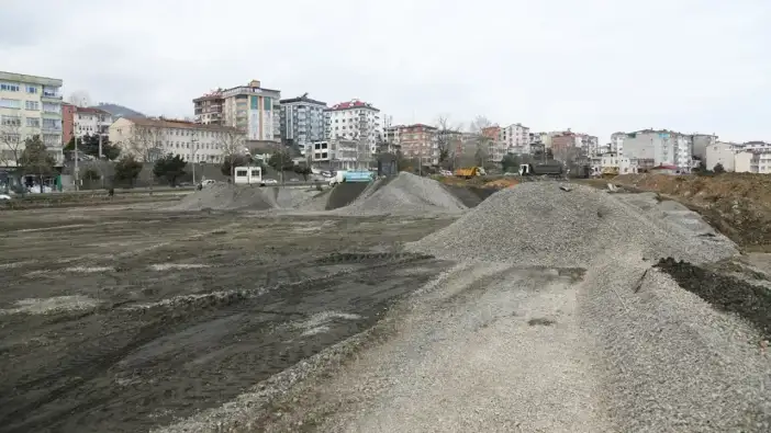 Başkan Genç’ten o ilçe için kritik açıklama: “Kararlılıkla sürdüreceğiz”