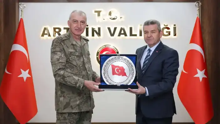 Tümgeneral Akyıldız’dan Artvin Valisi Ergün’e ziyaret