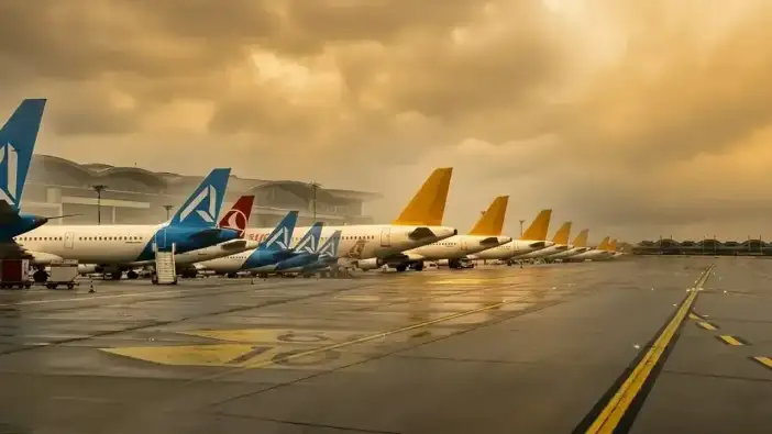 Trabzon'da sis uçuşları vurdu: Birçok sefer iptal