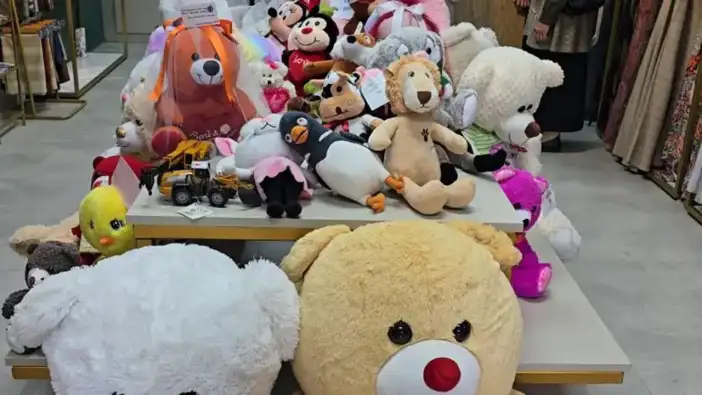 Rize’de açılışa anlamlı çağrı: Çiçek yerine oyuncak toplandı