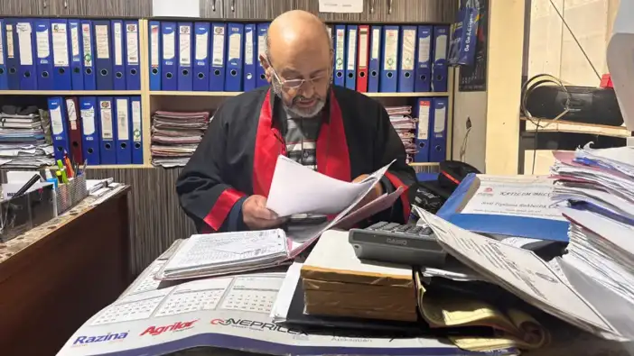 Trabzon’da yıllar sonra hayalini gerçekleştirdi: 77 yaşında diploma aldı