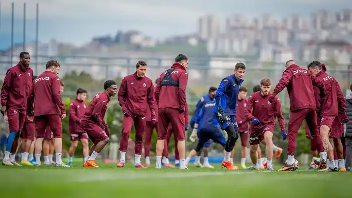 Trabzonspor 20. randevuda: Fatih Tekke ne karar verecek?