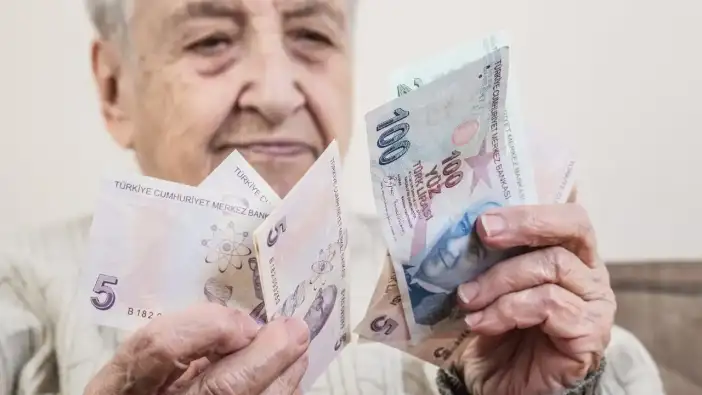 Emekli zammı son dakika… 4 aylık enflasyon belli oldu: 20.000 lira alanlar yüzde kaç zam alacak?