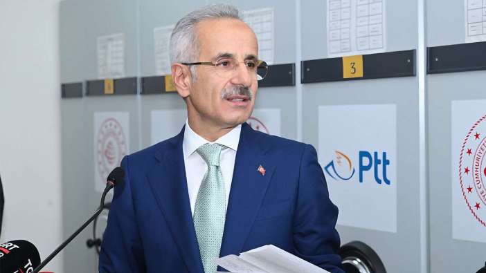Bakan Uraloğlu açıkladı: Resmî belgeler dünyaya dijital ortamda ulaşıyor