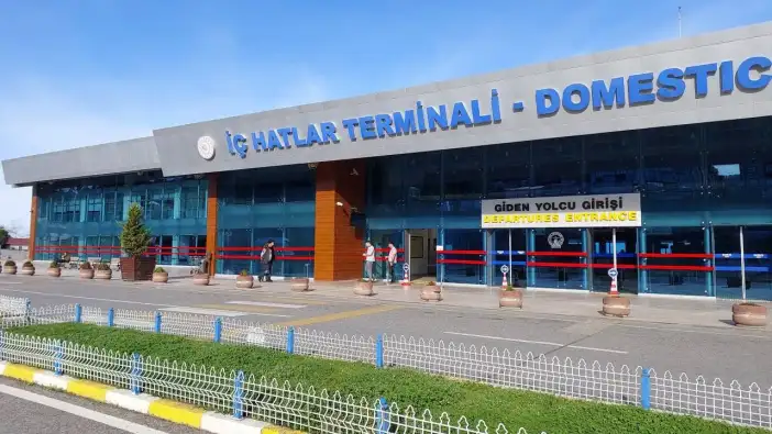 Trabzon Havalimanındaki kayıt dışı faaliyetler mercek altında! “Çirkin görüntü” için Trabzonspor formülü