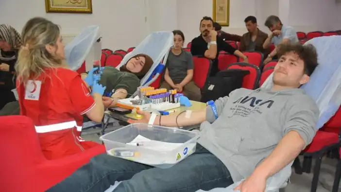 Ünye’de örnek kampanya! Öğrenciler 127 ünite kan topladı