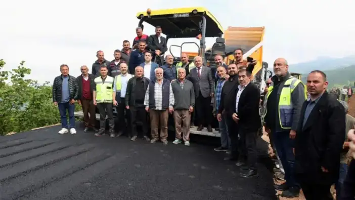 Ordu’da 6 mahalleyi birbirine bağlayan yolda sıcak asfalt çalışması başladı