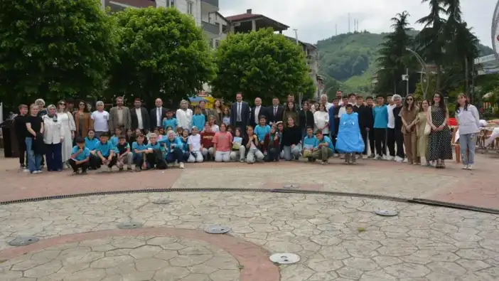 İkizce’de sağlıklı yaşam şenliği! Öğrenciler hem yarıştı hem öğrendi