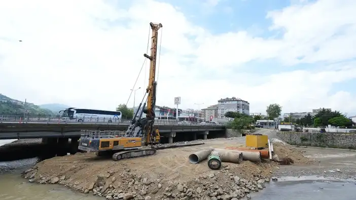 Akçaabat’ta Haçkalı Baba Kavşağı projesinde ilk kazma vuruldu