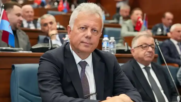 Cüneyit Zorlu'dan Büyükşehir'e flaş soru: “Borç neden düşmedi?”