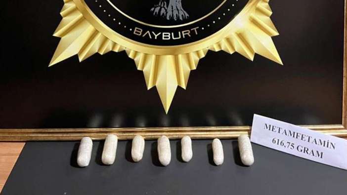 Bayburt’ta uyuşturucu operasyonu: 616 gram metamfetamin ele geçirildi