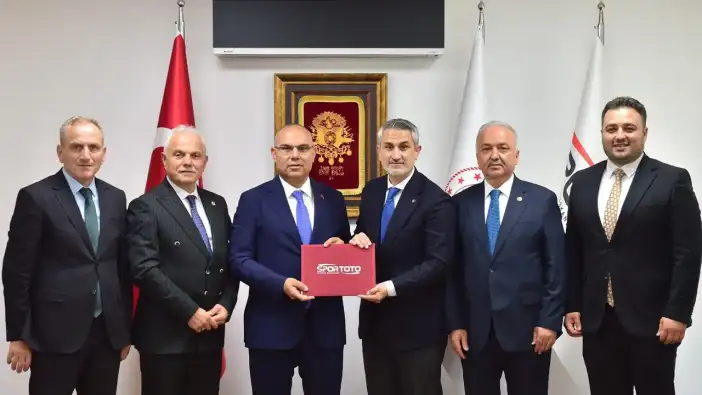 Giresun'da gençlere yönelik iki yeni proje için imzalar atıldı
