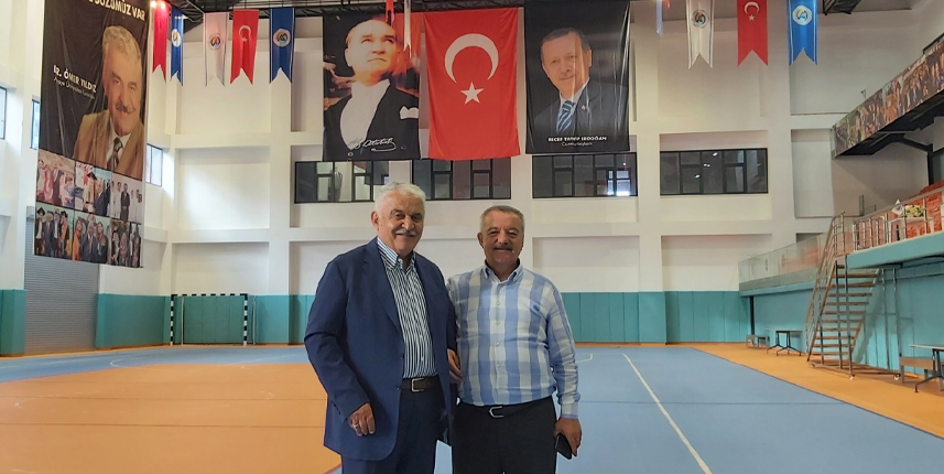 AK Partili Polat Türkmen'den AVÜ'ye ziyaret