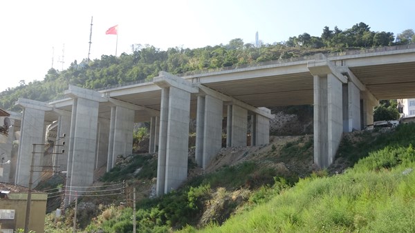 Trabzon'da Kanuni Bulvarında yüzde 60'a ulaşıldı