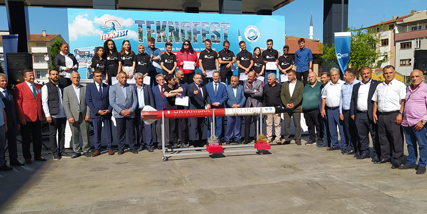 Trabzon’un TEKNOFEST şampiyonları tanıtıldı: Destek vermeye devam edeceğiz