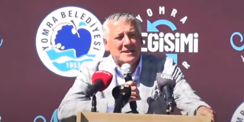 Yomra şampiyonluk anıtı açılıyor - Canlı Yayın