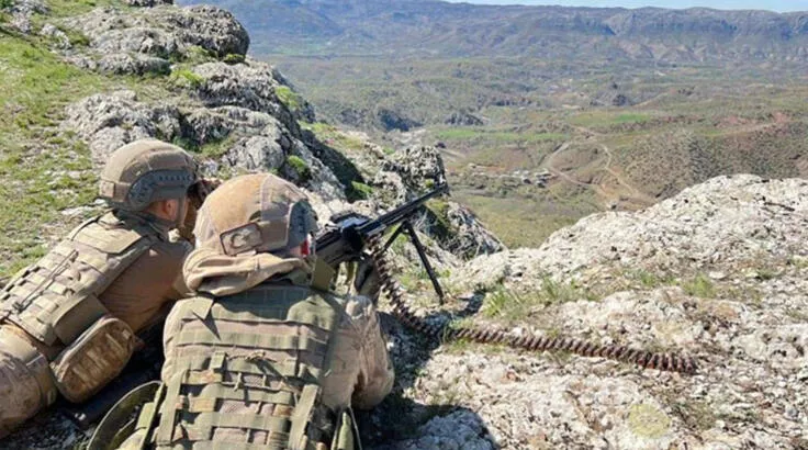 İki bölgede operasyon : 7 terörist öldürüldü 