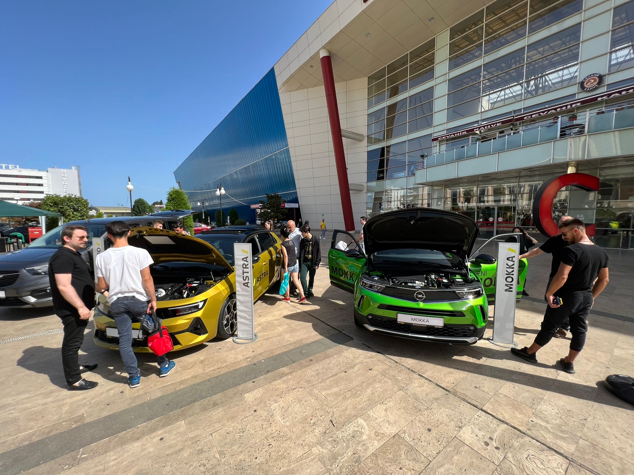 Trabzon’da Vardallar Otomotiv 3 yeni aracını tanıttı (1)