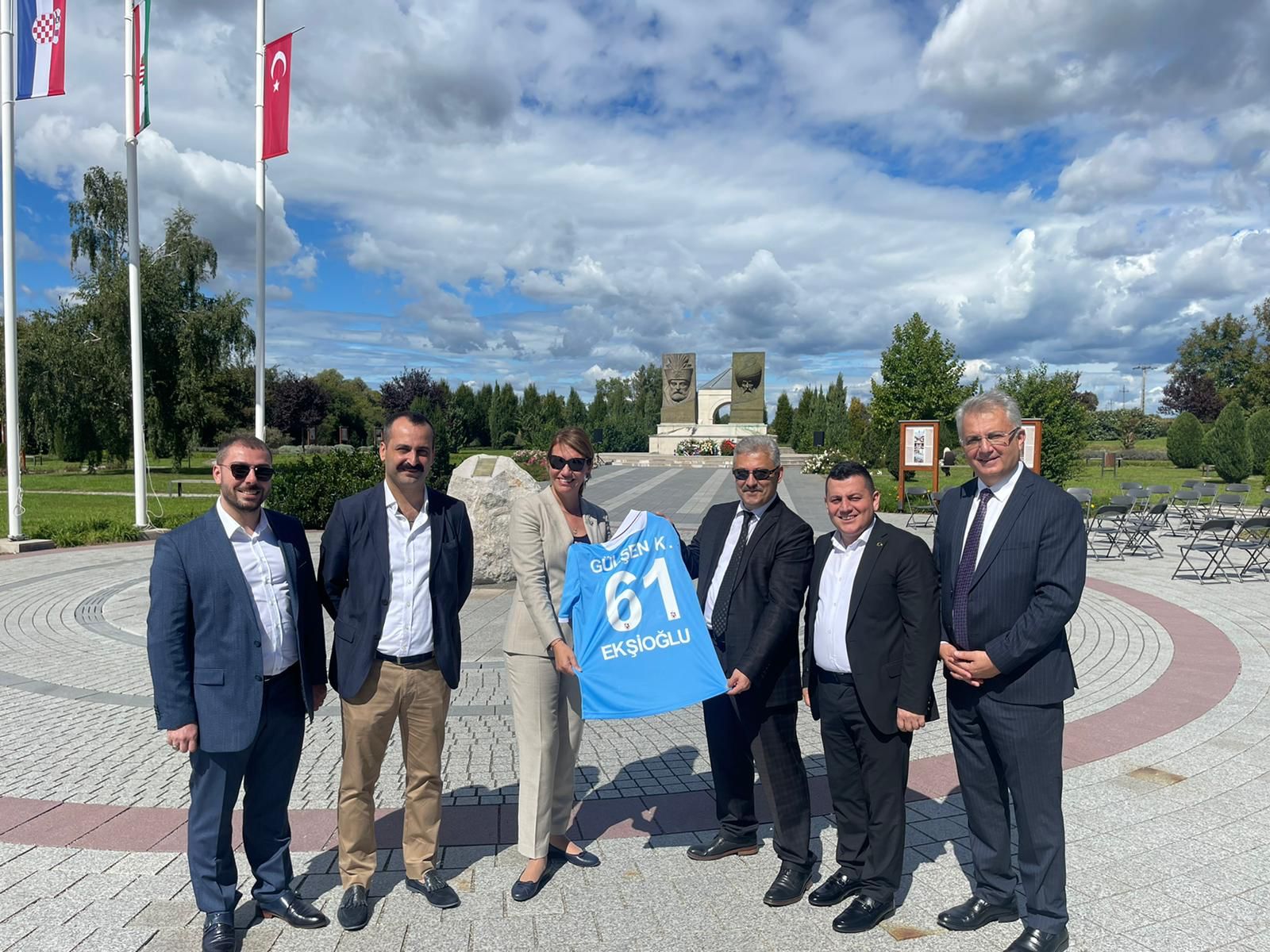 Macaristan'da kardeşlik vurgusu