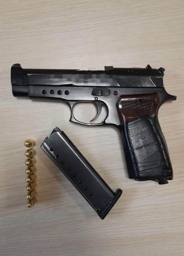 Trabzon’da ruhsatsız silah ve uyuşturucu yakalandı