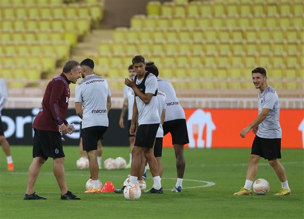 AA-20221005-29077881-29077874-MONACOTRABZONSPOR_MACINA_DOGRU