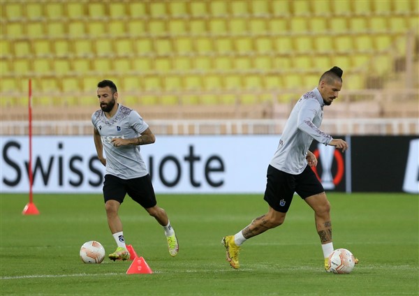 AA-20221005-29077881-29077876-MONACOTRABZONSPOR_MACINA_DOGRU