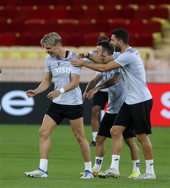 AA-20221005-29077881-29077880-MONACOTRABZONSPOR_MACINA_DOGRU-1