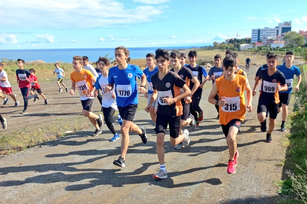 Trabzon'da "29 Ekim Cumhuriyet Bayramı" spor müsabakaları düzenlendi