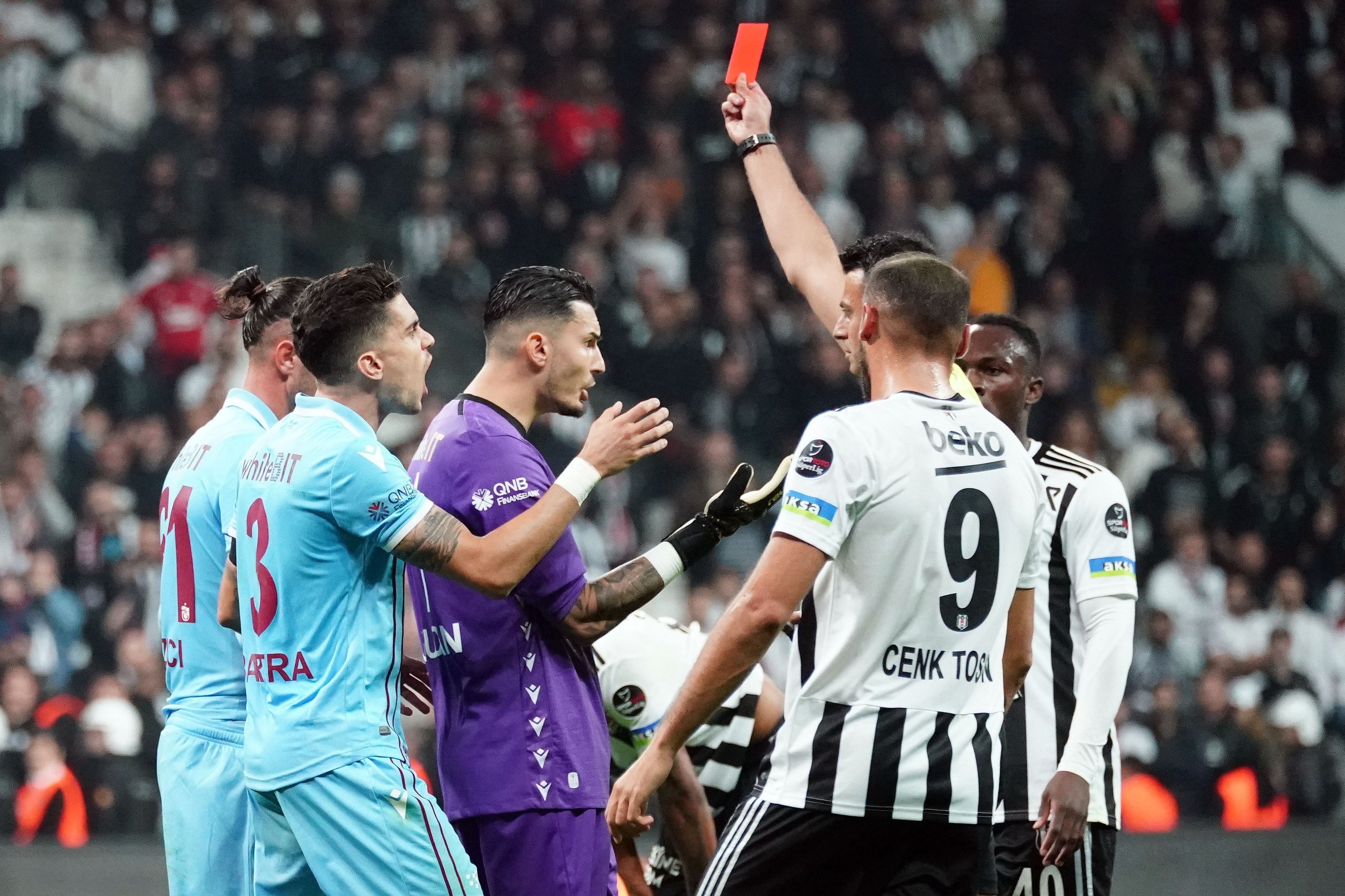 Yusuf Yazıcı özür diledi