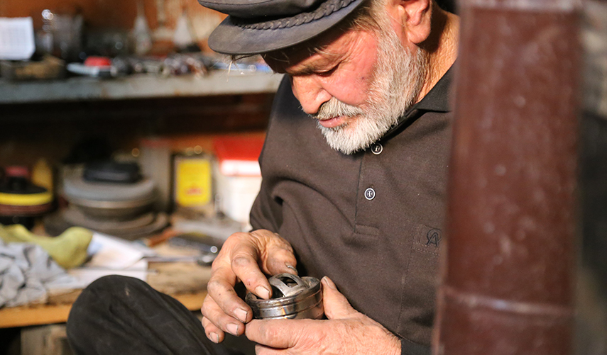 Gümüşhane'de iki bacağı sakat olan Köprülü'ye engel yok