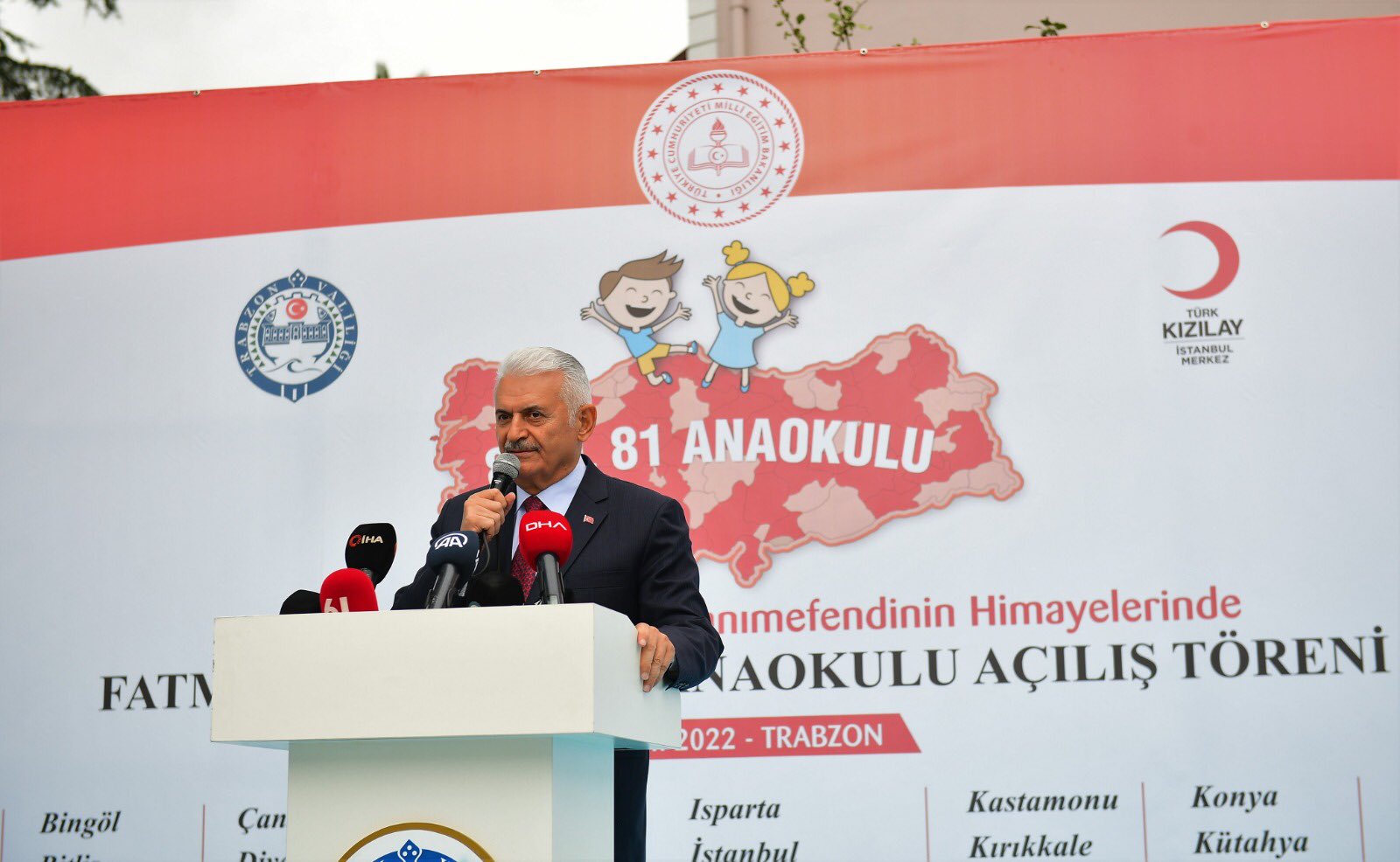 Binali Yıldırım Trabzon'da Fatma Tuna Anaokulunu açtı