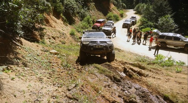 Off-Road tutkunlarından Giresun yaylalarında sonbahar safarisi