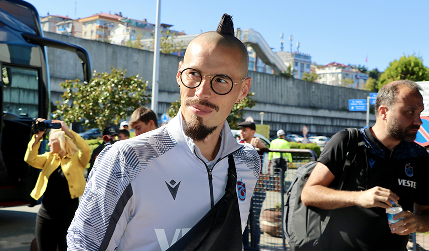 Trabzonspor kafilesi Sırbistan'a gitti