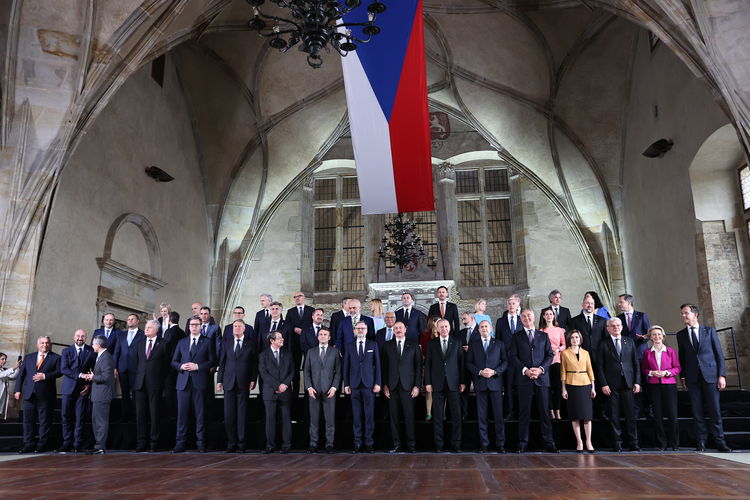 Cumhurbaşkanı Erdoğan Aliyev ve Paşinyan ile görüştü