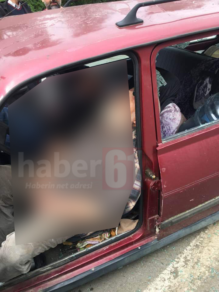 Trabzon’da otomobil istinat duvarına çarptı