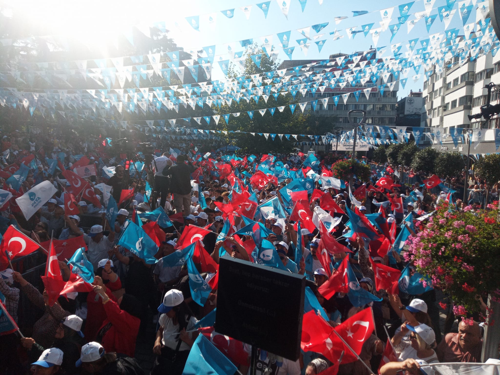 DEVA Partisi Genel Başkanı Ali Babacan Trabzon'da - Canlı Yayın