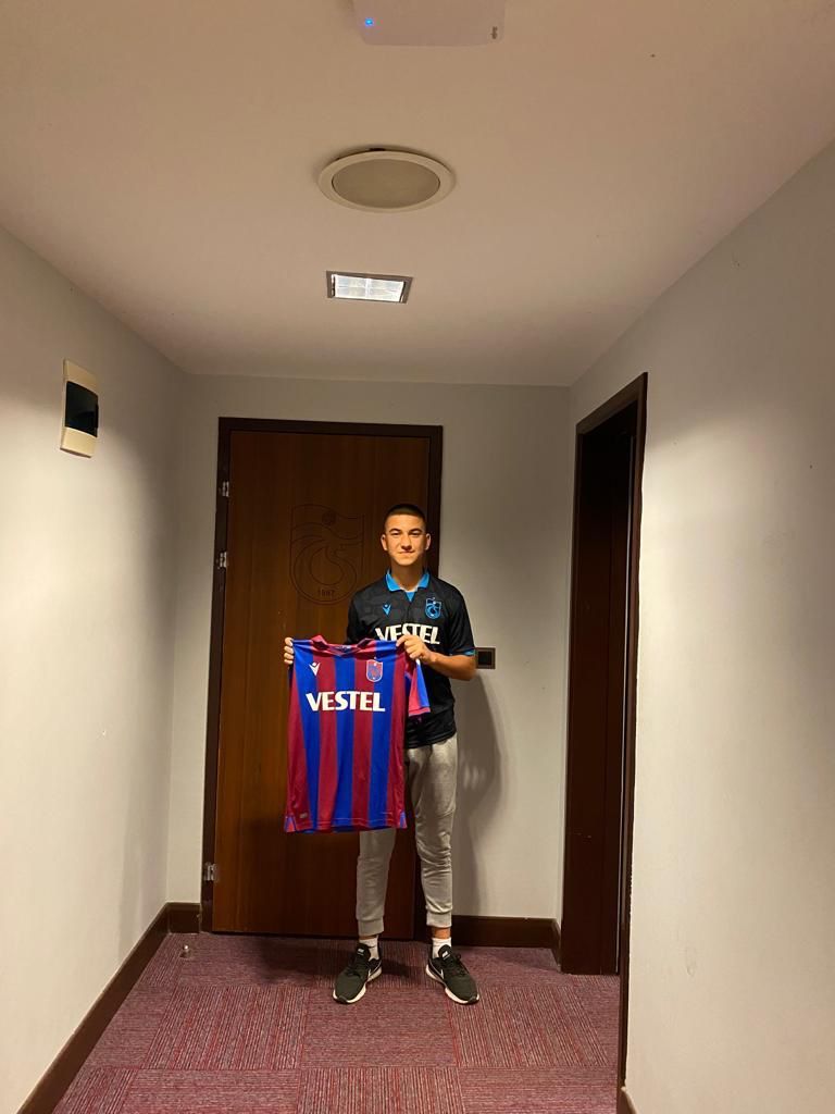 Galatasaray ile denemeye çıkmıştı! Trabzonspor aldı
