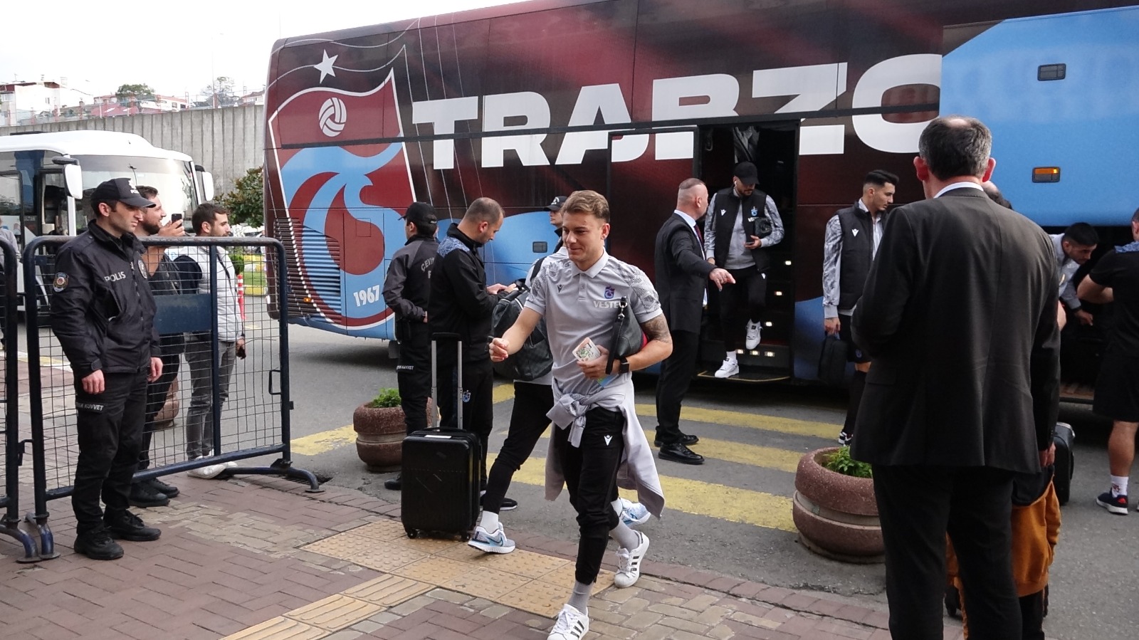 WhatsApp Image 2022-10-15 at 16.19.31