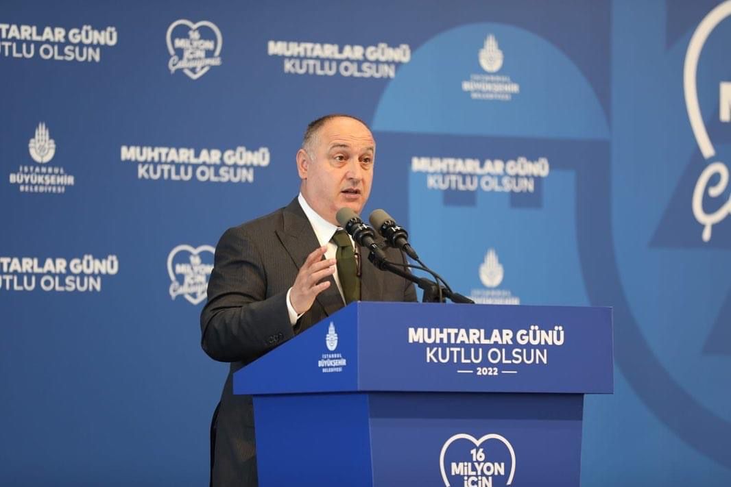 İBB Başkanı İmamoğlu, mahalle muhtarlarıyla bir araya geldi