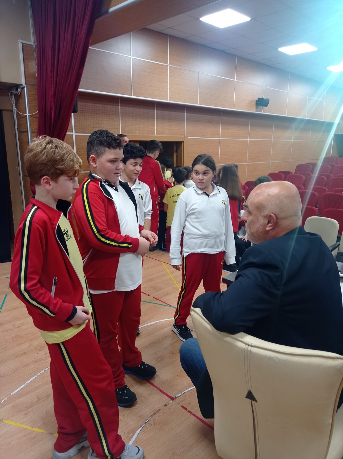 Yazarımız Beşyıldız, söyleşi ve panellerine devam ediyor