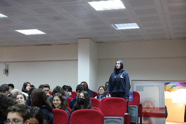 Osman Nuri Ekim: “Gücümüzü ve azmimizi gençlerden alıyoruz”