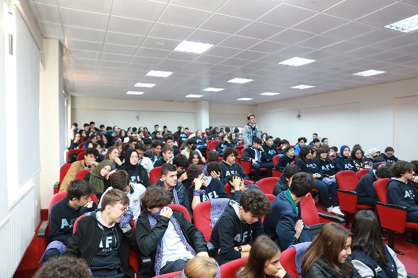 Osman Nuri Ekim: “Gücümüzü ve azmimizi gençlerden alıyoruz”