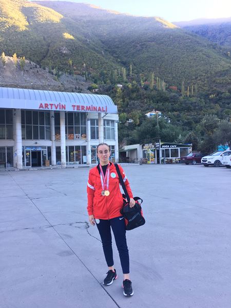 Avrasya Üniversitesi’ne iki gümüş madalya