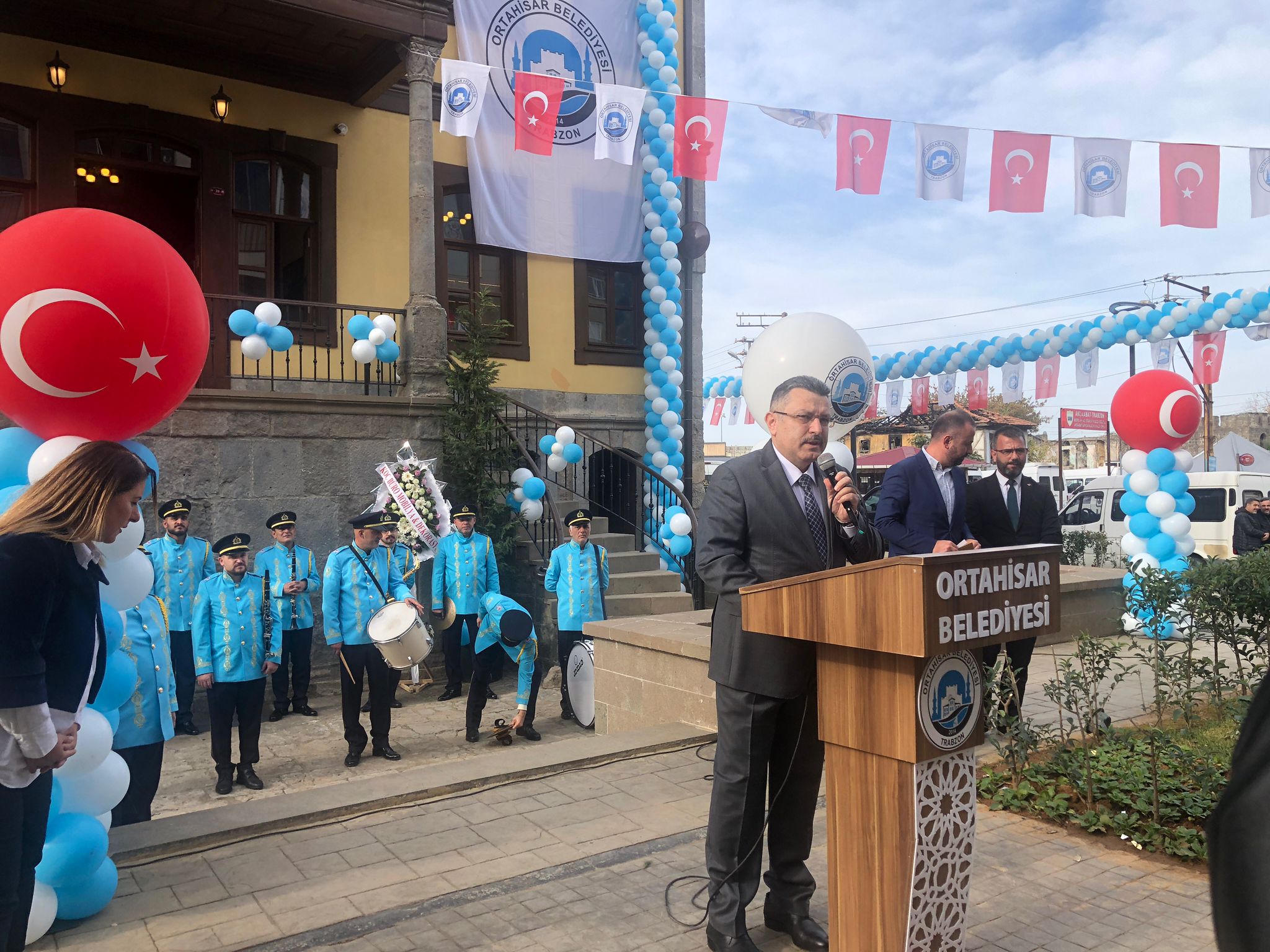  Karadeniz'in ilk dijital kütüphanesi Trabzon'da açıldı!