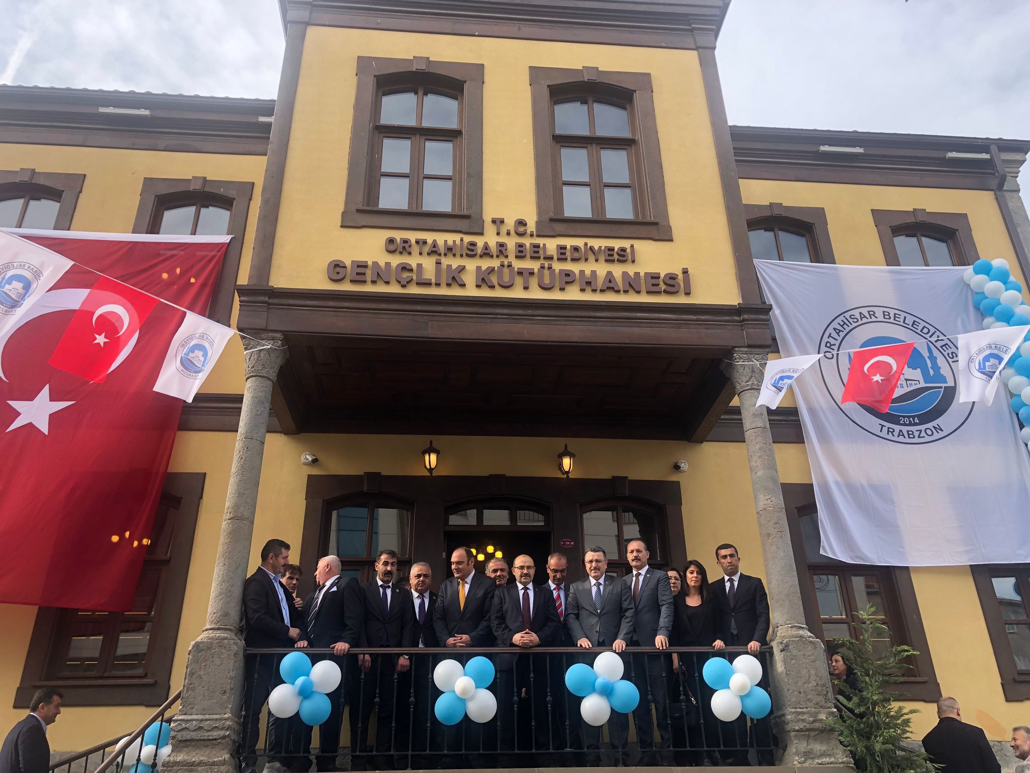  Karadeniz'in ilk dijital kütüphanesi Trabzon'da açıldı!