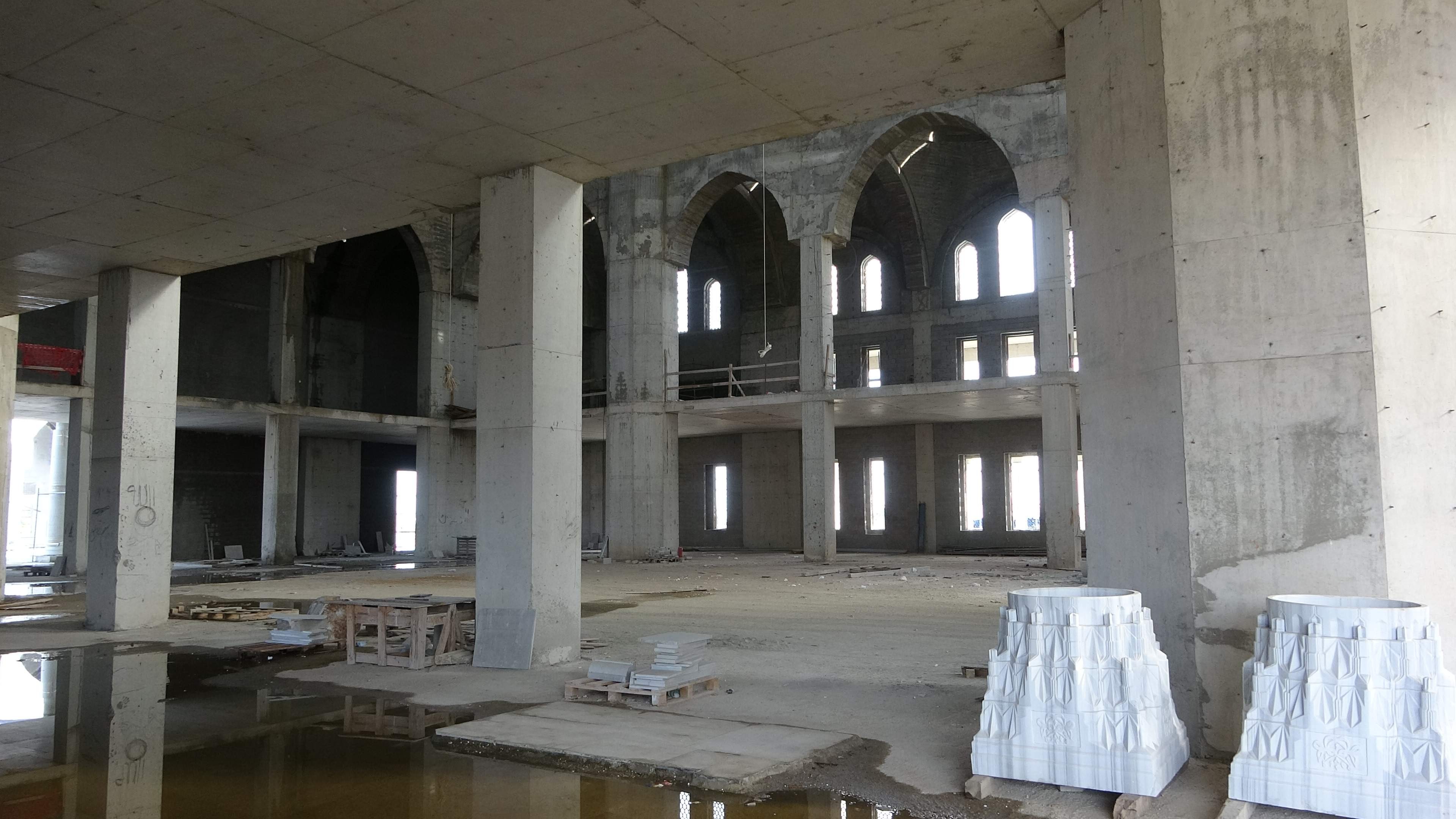 Trabzon'da yapımı süren cami tamamlandığında Doğu Karadeniz'in en büyük külliye ve camisi olacak