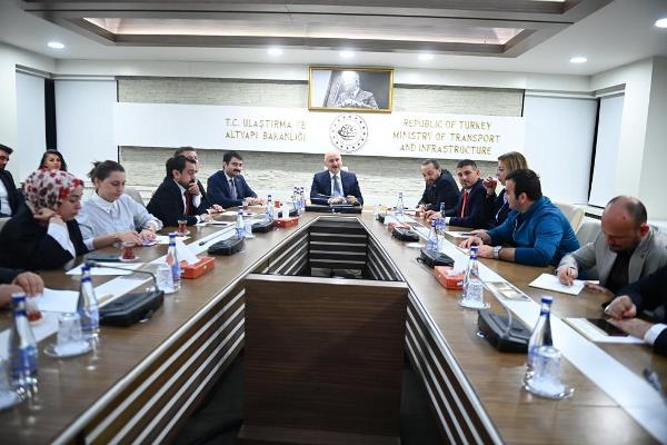 Bakan Karaismailoğlu açıkladı! "Trabzon Havalimanı 2023 yazına yetişecek, Trabzonspor tesisleri ise..."