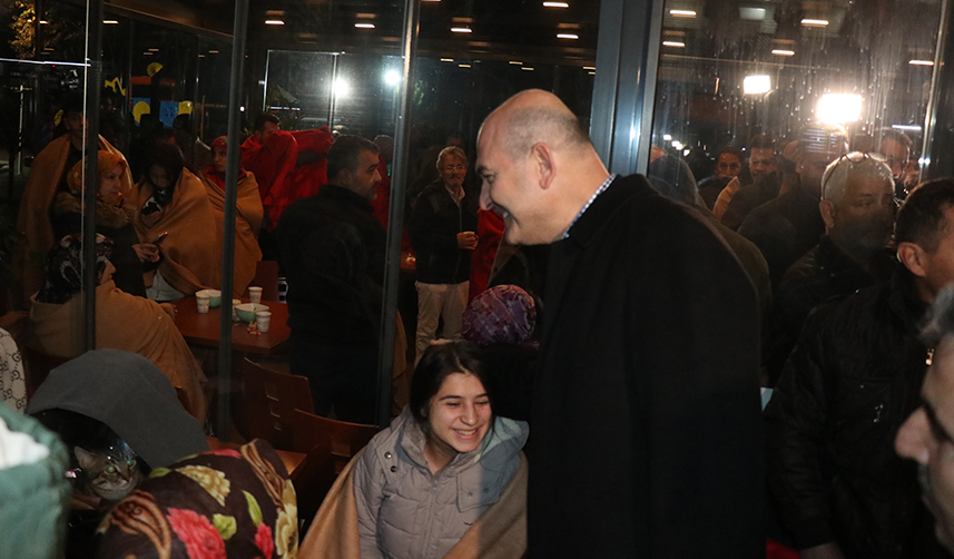 Bakan Soylu Düzce'de: Biraz sonra elektrik ile ilgili herhangi bir kesinti söz konusu olmayacak